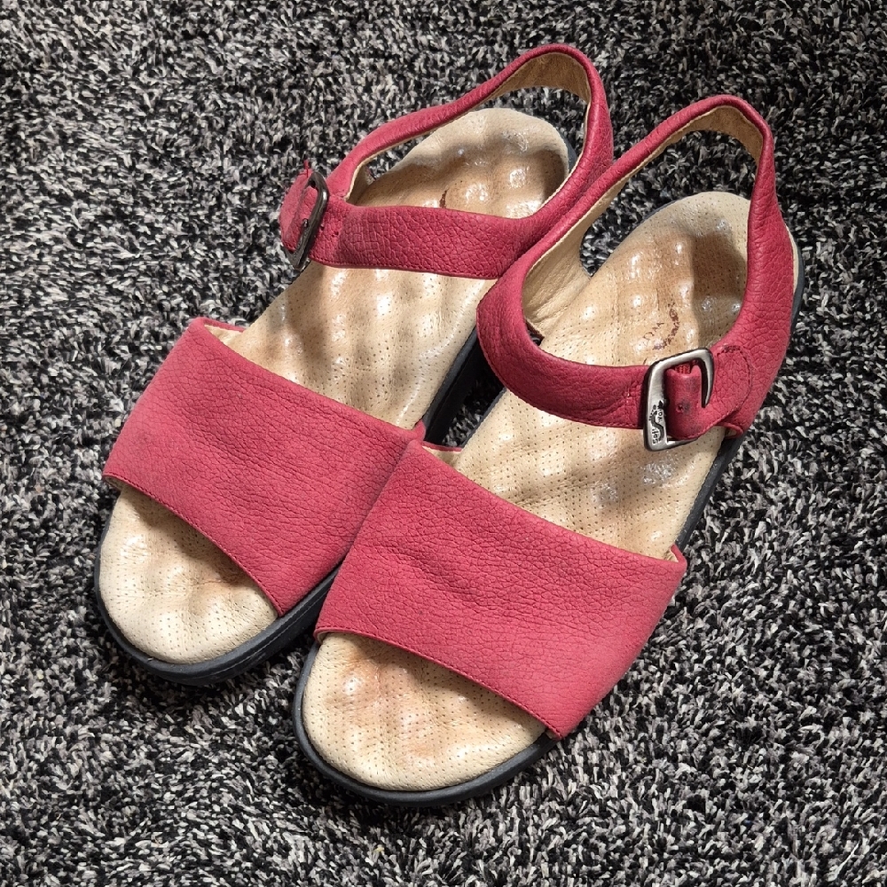 SoftWalk Pink Sandals with Adjustable Strap